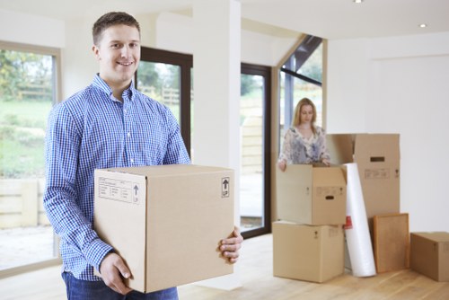 Local removal van support for South Kensington moving day
